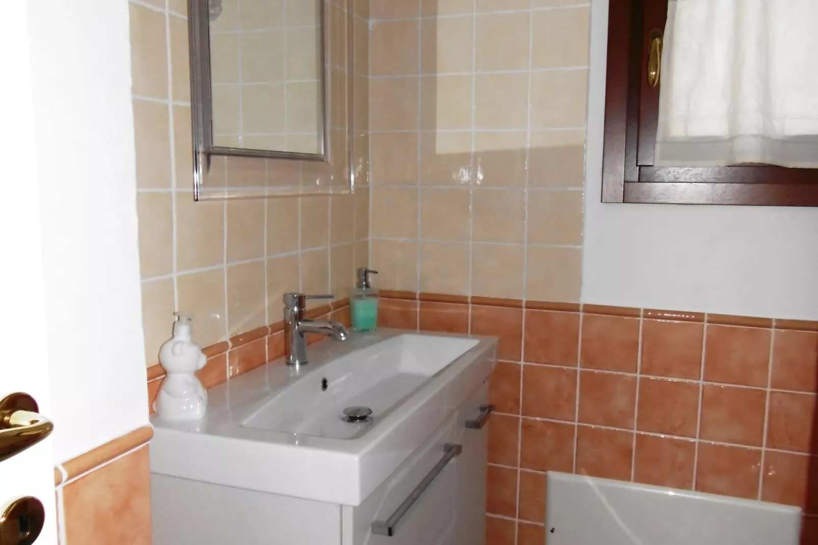 Apartment I Meridiani L13  4 T Lu Titimbaru  Cannigione-Bathroom