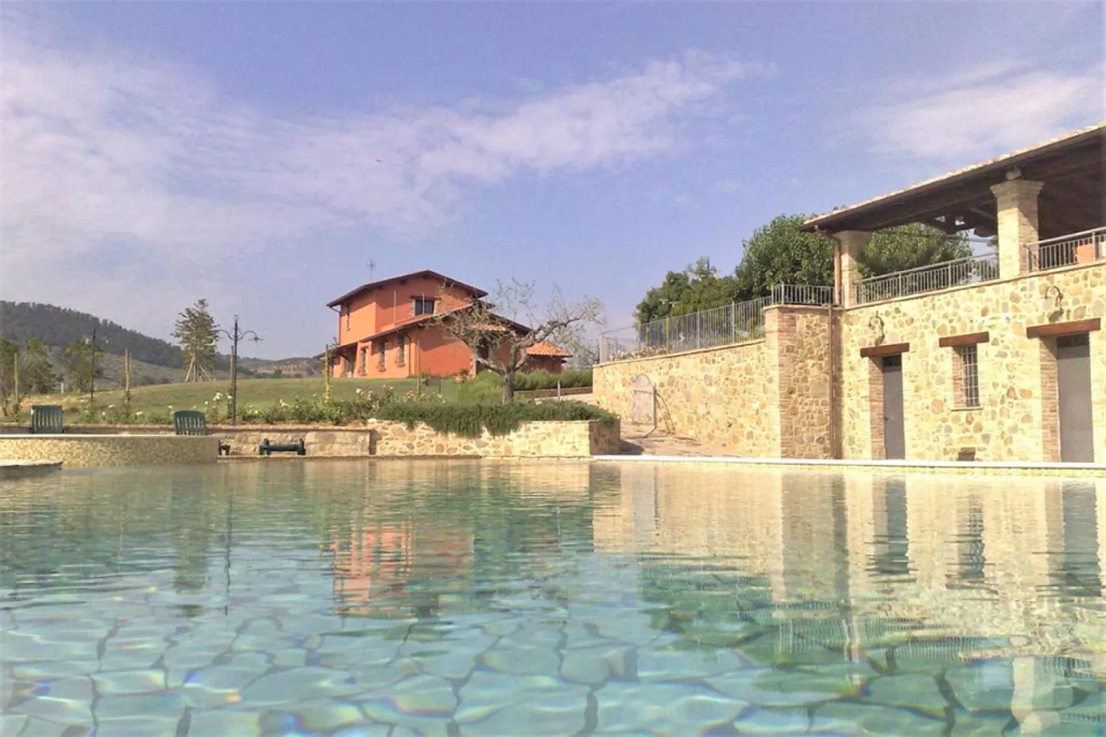 Perugino - Bilo 4 Montefalco-Exterior summer